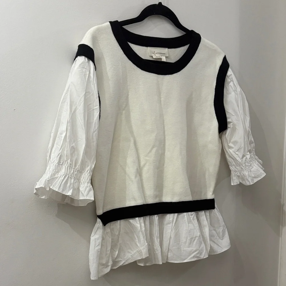 Anthropologie white and black Knit Top - large - sweater vest puff sleeve